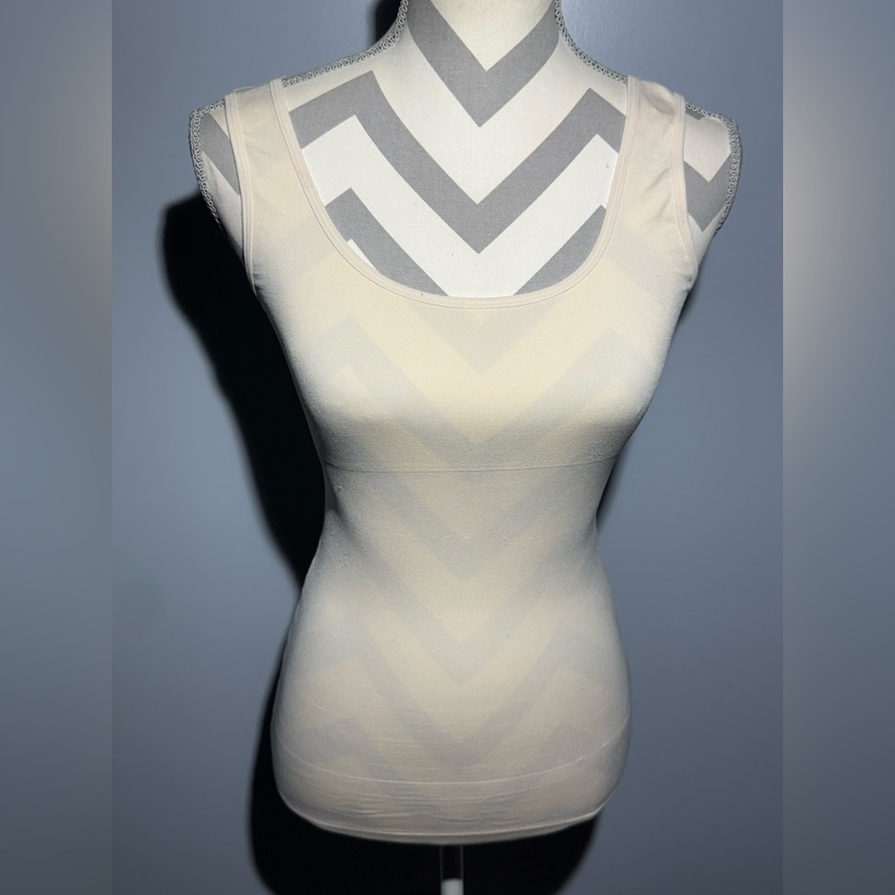 Yummie Cream Sleeveless Women’s Fitted Top